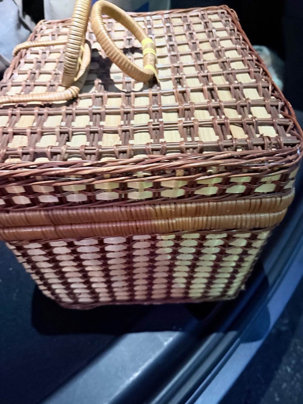 Vintage Hand Woven Picnic Basket Handbag in Brown and Cream